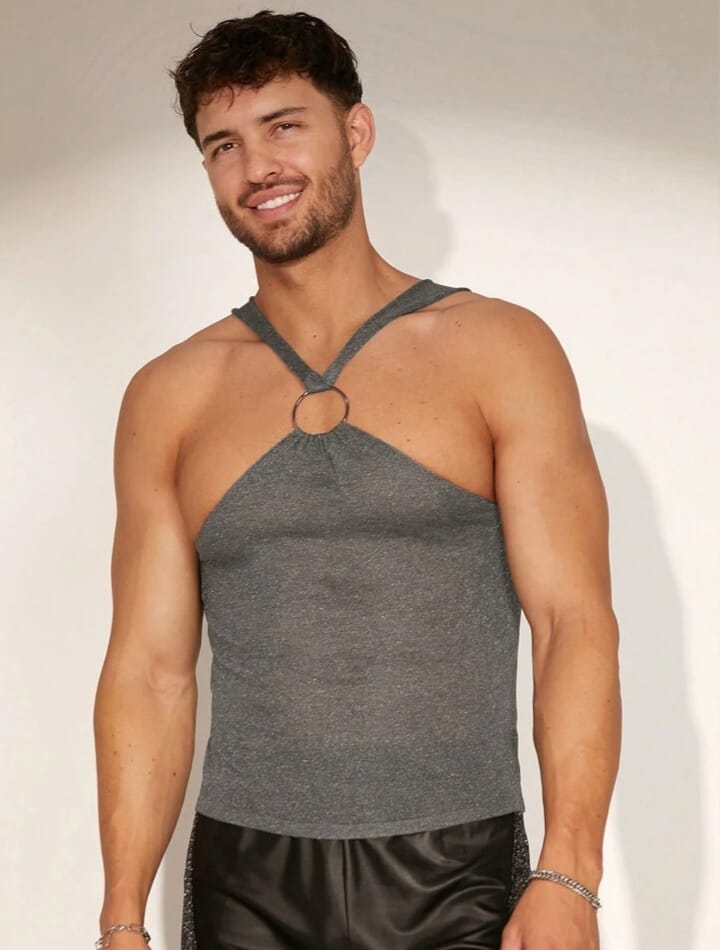 Men Ring Details Solid Sleeveless Sweater Vest